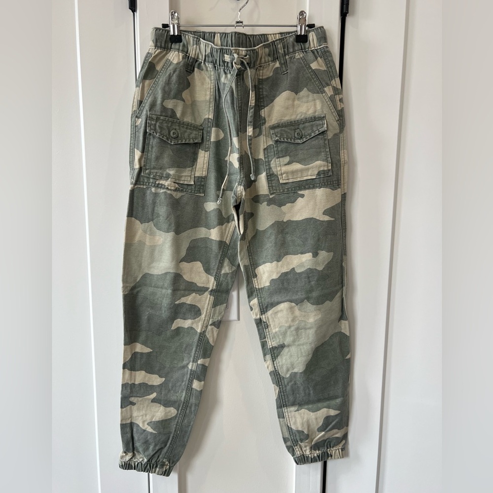 Aerie - Camouflage Cargo Jogger Pants